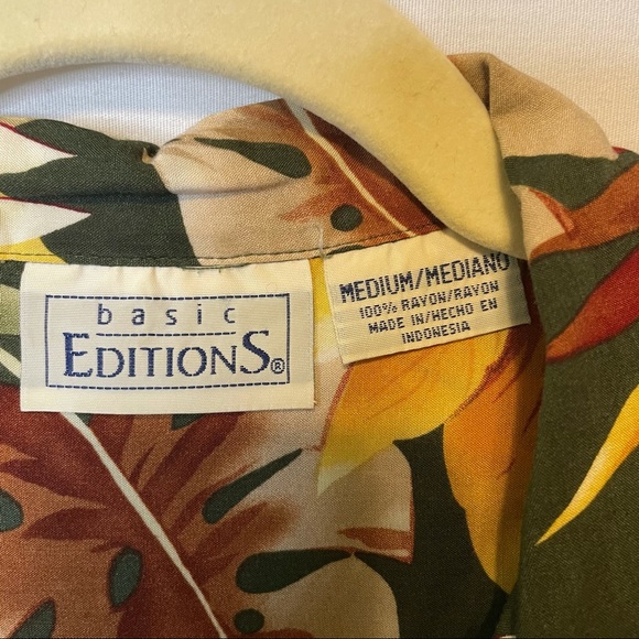 Basic Editions Palm Frond Button Down Crop Shirt M - Picture 8 of 10